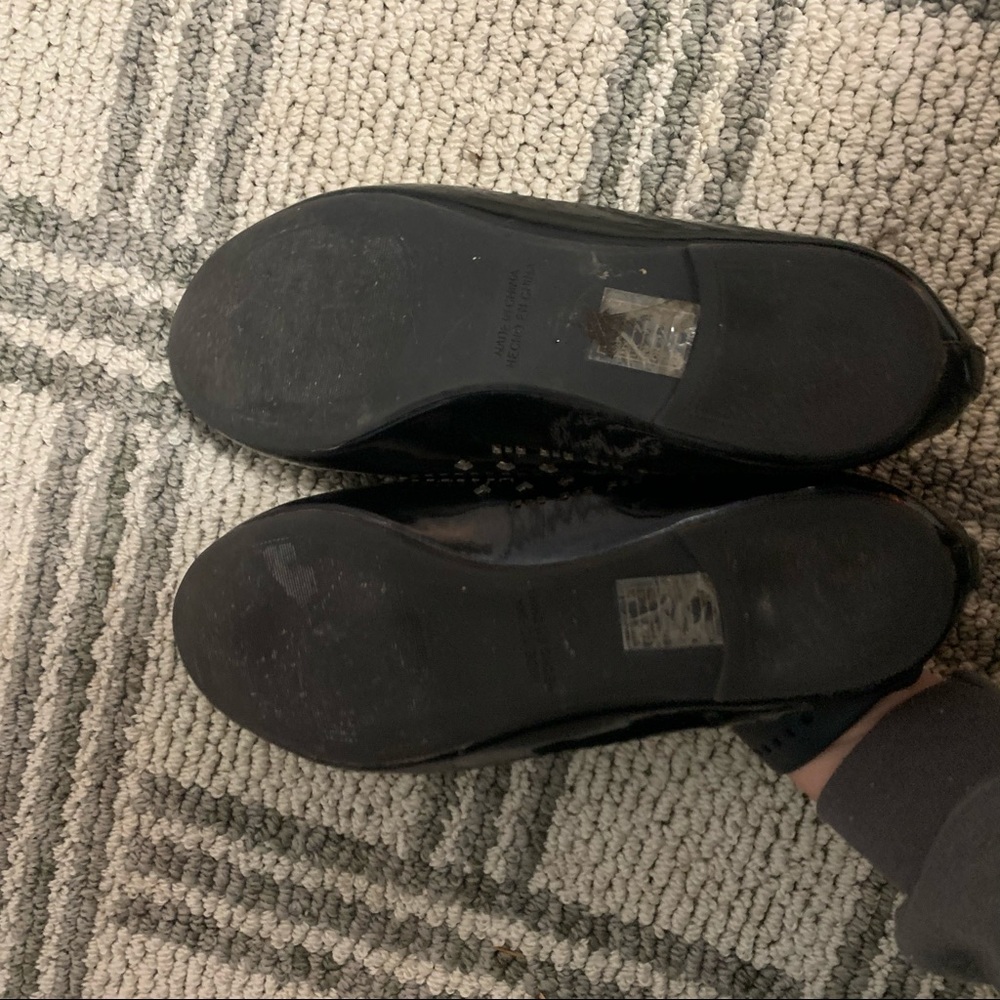 Black Flats - Picture 3 of 4